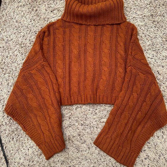 Steve Madden Sloane Cropped Turtle Neck Cable Knit Rust Color Sweater//XS - Picture 9 of 10